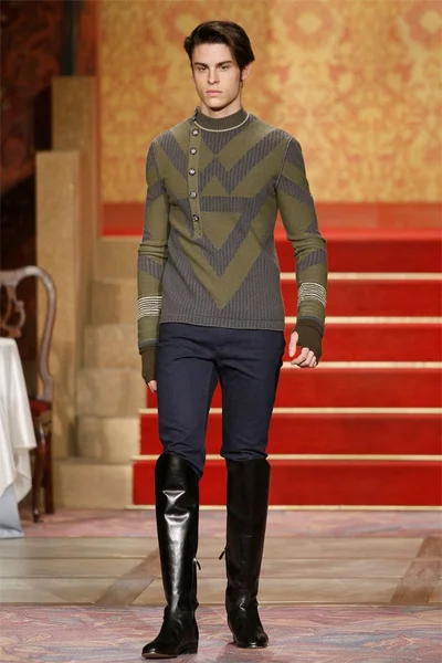 Look 8